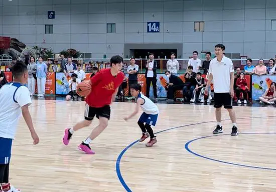 为什么篮球不同位置需要不同的训练重点_1
